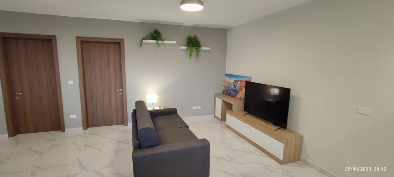 Skyline Court Holiday Apartments Ghaxaq Exterior photo